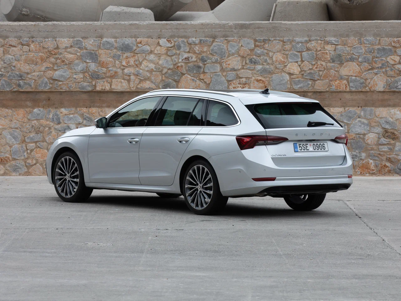 octavia A8 универсал 3